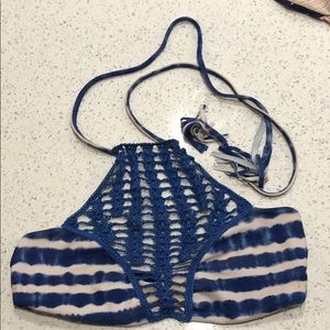 Small Acacia top! 💙